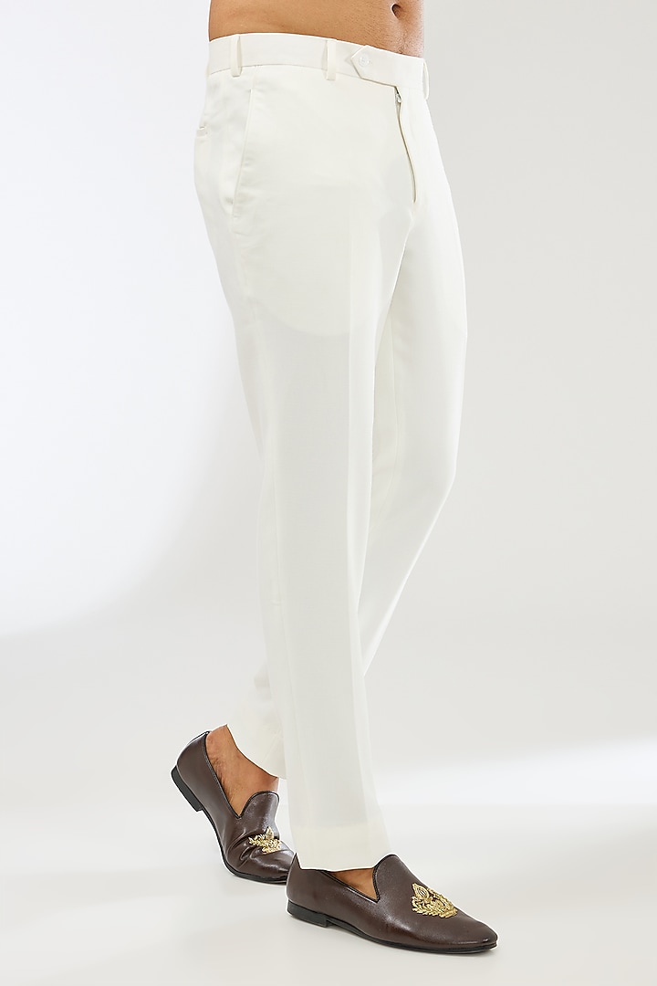 Off-White Silk Hand Embroidered Groom Sherwani Set by AMIT ARORA at Pernia's Pop Up Shop