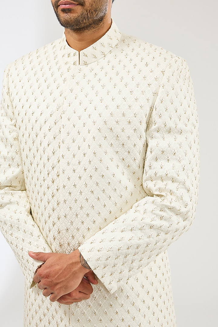 Off-White Silk Hand Embroidered Groom Sherwani Set by AMIT ARORA at Pernia's Pop Up Shop