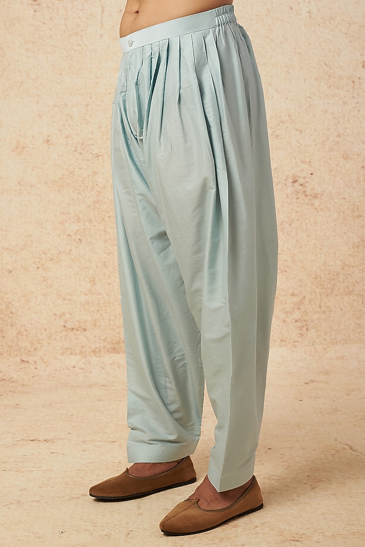 Teal Moonga Silk Mirror Embroidered Kurta Set by AMIT ARORA at Pernia's Pop Up Shop