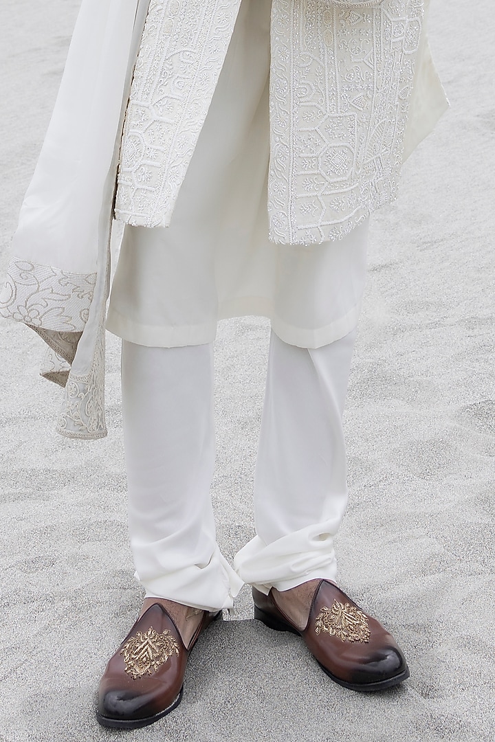 Cream Raw Silk Hand Embroidered Groom Sherwani Set by AMIT ARORA at Pernia's Pop Up Shop