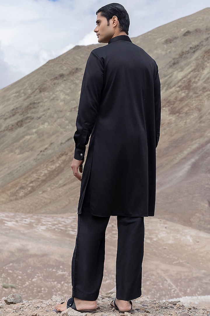 Black Knit Embellished Kurta Set by AMIT ARORA at Pernia's Pop Up Shop