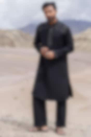 Black Knit Embellished Kurta Set by AMIT ARORA at Pernia's Pop Up Shop