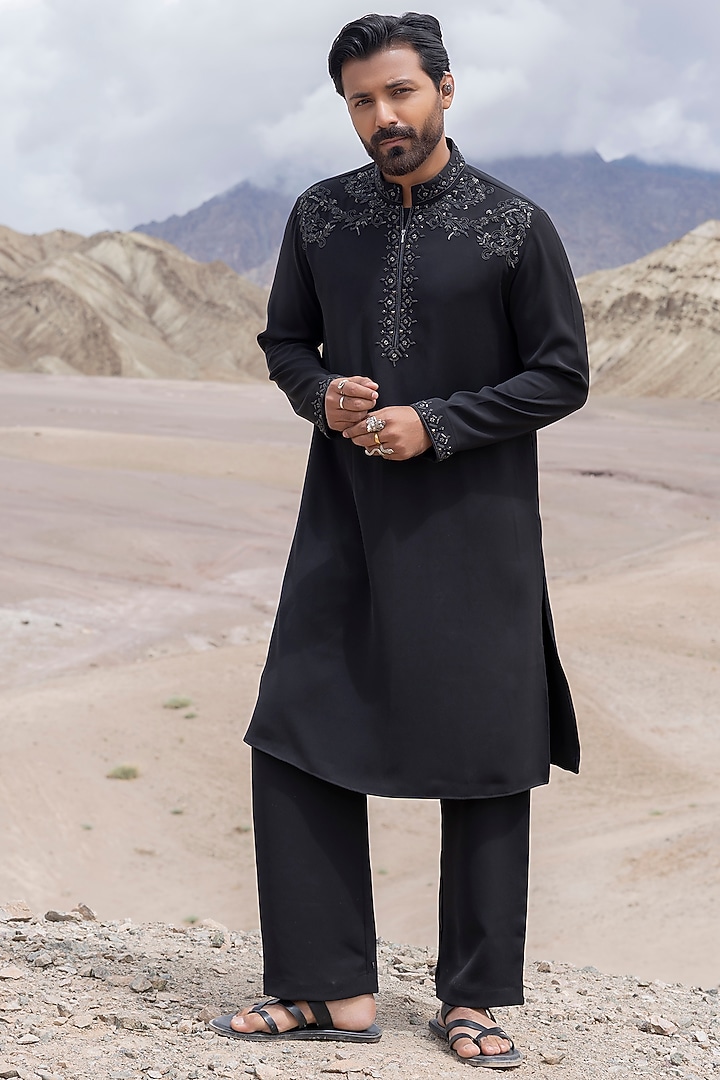 Black Knit Embellished Kurta Set by AMIT ARORA at Pernia's Pop Up Shop