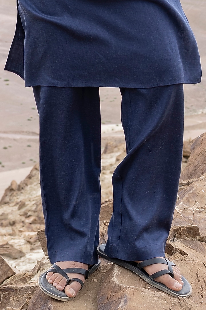 Blue Bamboo Linen Silk Aari Embroidered Kurta Set by AMIT ARORA at Pernia's Pop Up Shop