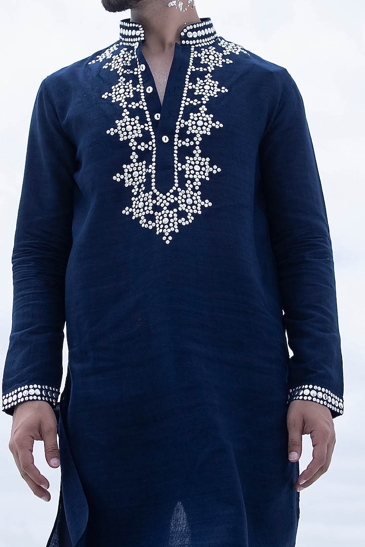 Navy Blue Banarasi Silk Embellished Kurta Set by AMIT ARORA at Pernia's Pop Up Shop