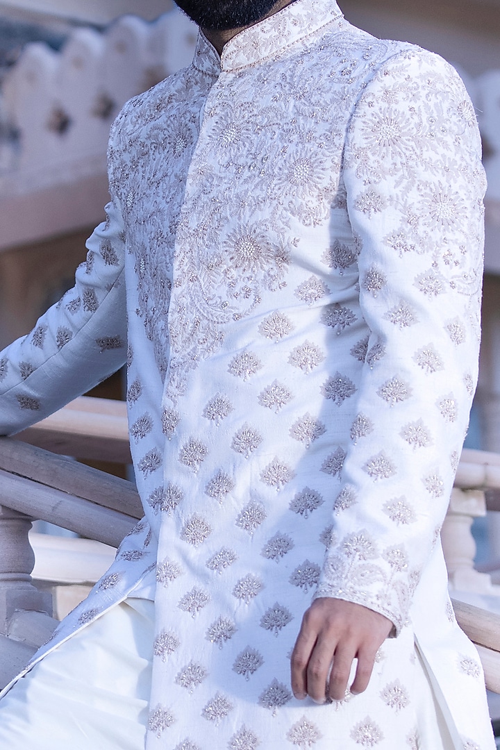 Off-White Raw Silk Hand Embroidered Groom Sherwani Set by AMIT ARORA at Pernia's Pop Up Shop
