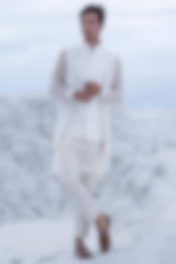 White Pure Silk Cutdana Hand Embroidered Bundi Jacket Set by AMIT ARORA at Pernia's Pop Up Shop