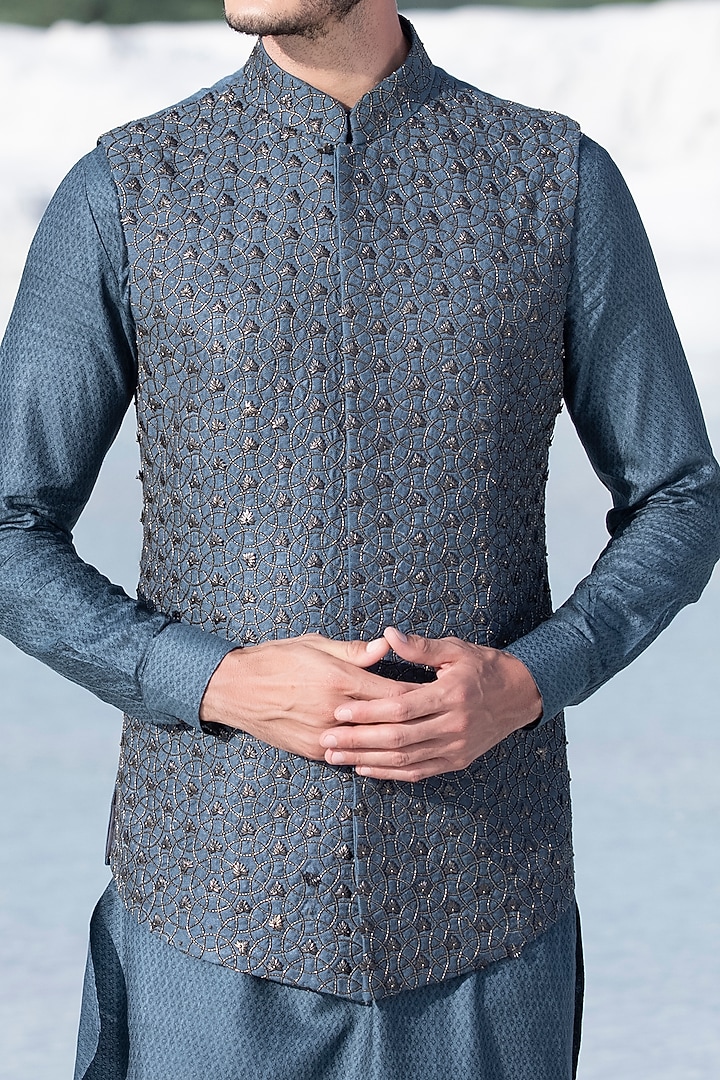 Turquoise Banarasi Silk Embellished Bundi Jacket Set by AMIT ARORA at Pernia's Pop Up Shop