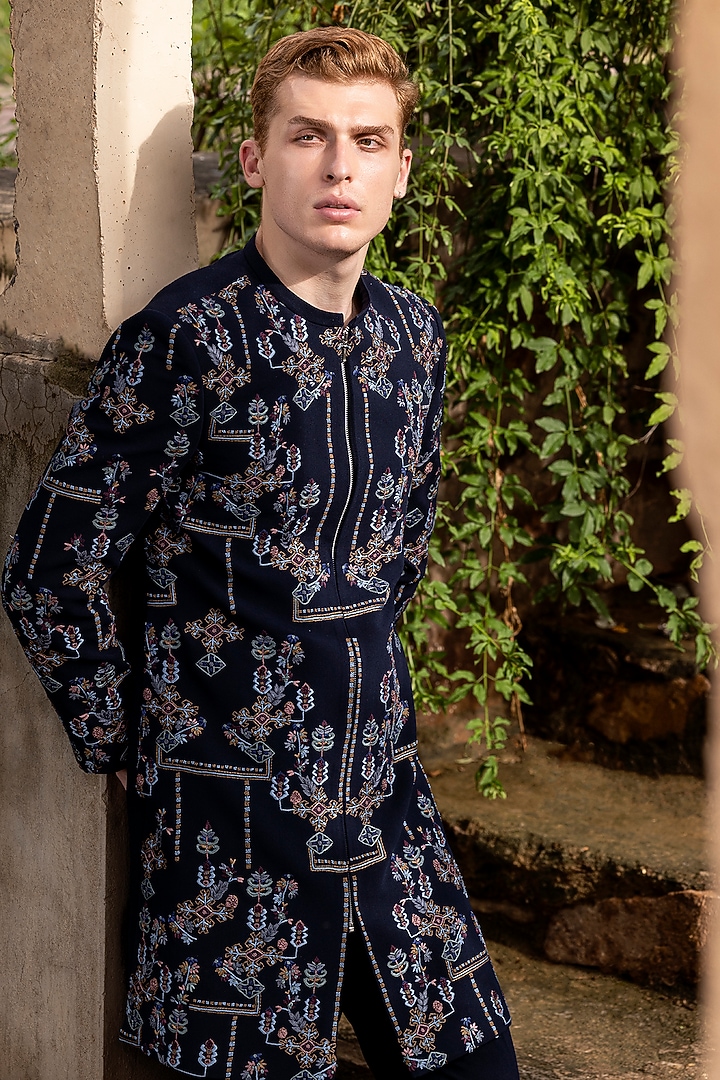 Navy Blue Knit Hand Embroidered Groom Sherwani Set by AMIT ARORA at Pernia's Pop Up Shop