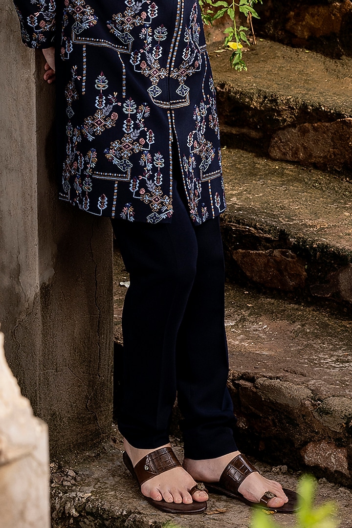 Navy Blue Knit Hand Embroidered Groom Sherwani Set by AMIT ARORA at Pernia's Pop Up Shop