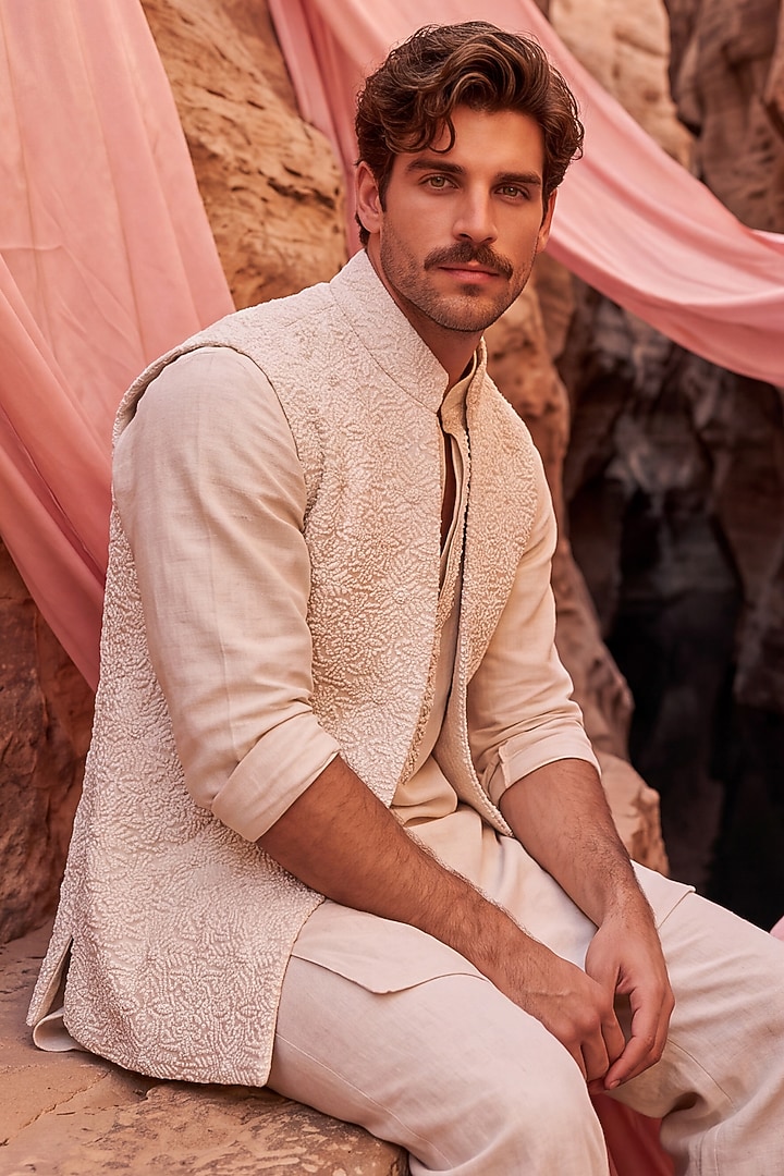 Cream Linen Floral Embroidered Bundi Jacket Set by AMIT ARORA at Pernia's Pop Up Shop