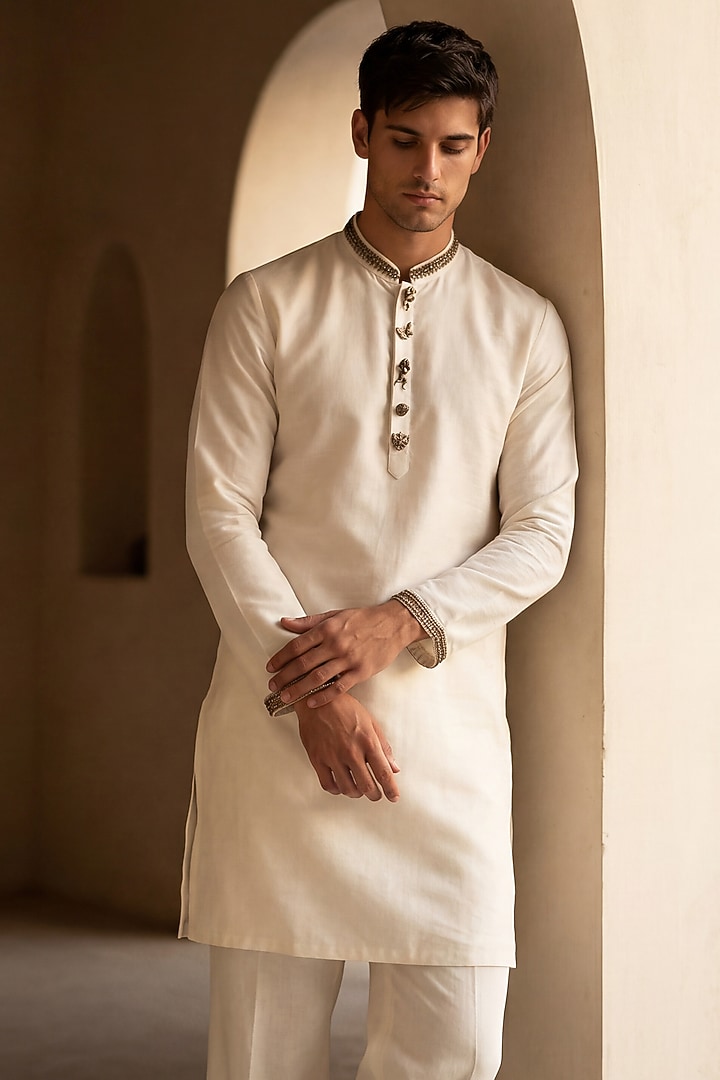 Cream Chanderi Silk Kurta Set by AMIT ARORA at Pernia's Pop Up Shop
