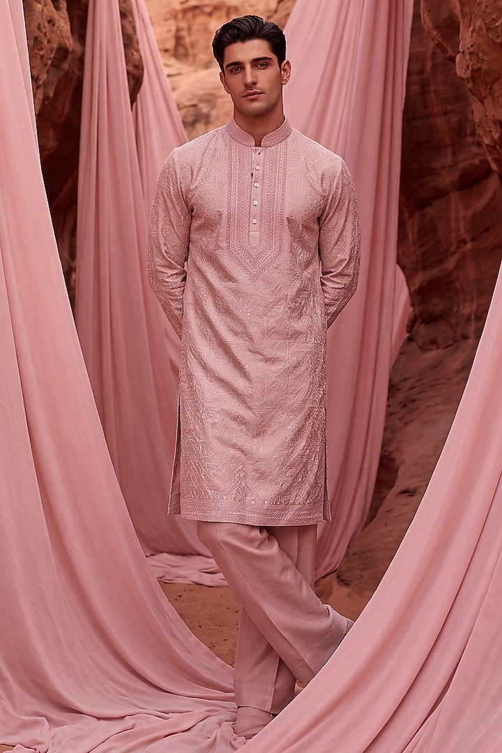 Pink Chanderi Silk Embroidered Kurta Set by AMIT ARORA at Pernia's Pop Up Shop