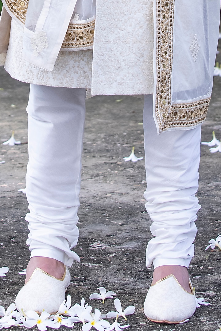 Cream Raw Silk Hand Embroidered Groom Sherwani Set by AMIT ARORA at Pernia's Pop Up Shop