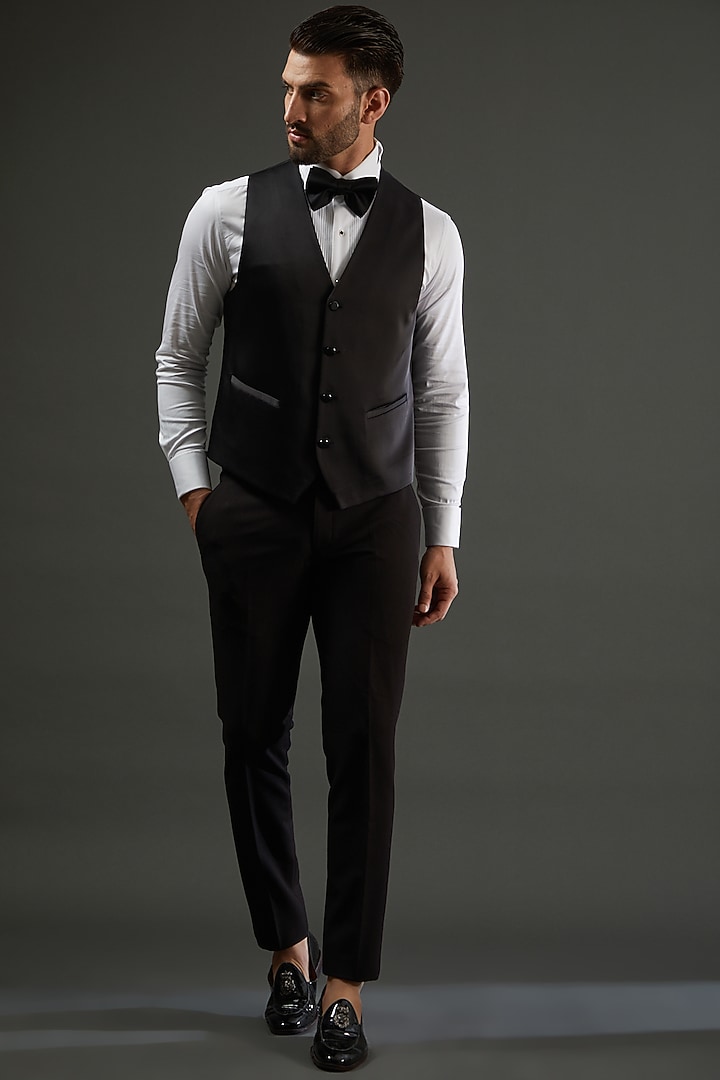 White Jacquard Tuxedo Set by AMIT ARORA at Pernia's Pop Up Shop