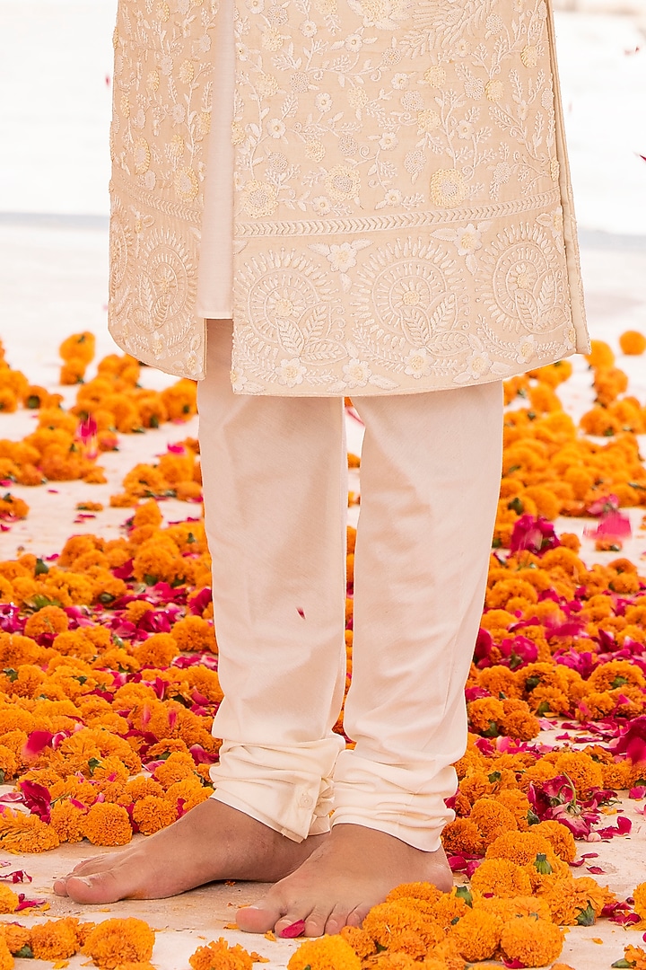 Cream Raw Silk Embroidered Groom Sherwani Set by AMIT ARORA at Pernia's Pop Up Shop