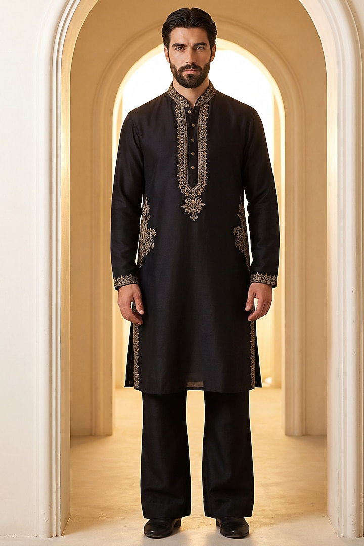 Black Chanderi Embroidered Kurta Set by AMIT ARORA at Pernia's Pop Up Shop