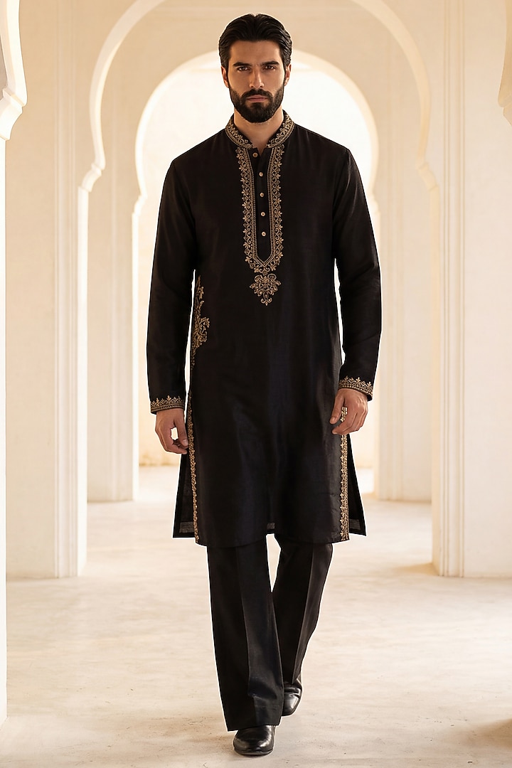 Black Chanderi Embroidered Kurta Set by AMIT ARORA at Pernia's Pop Up Shop