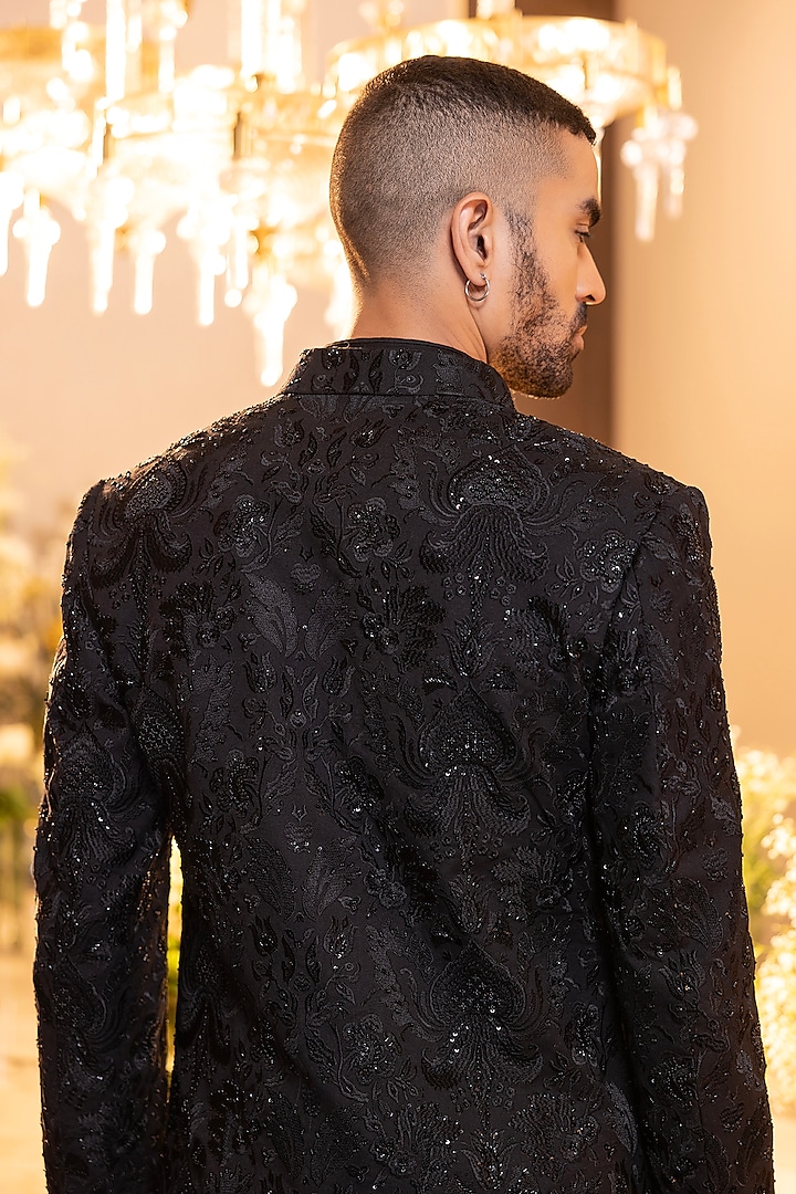 Black Linen Silk Hand Embroidered Indo-Western Set by AMIT ARORA at Pernia's Pop Up Shop