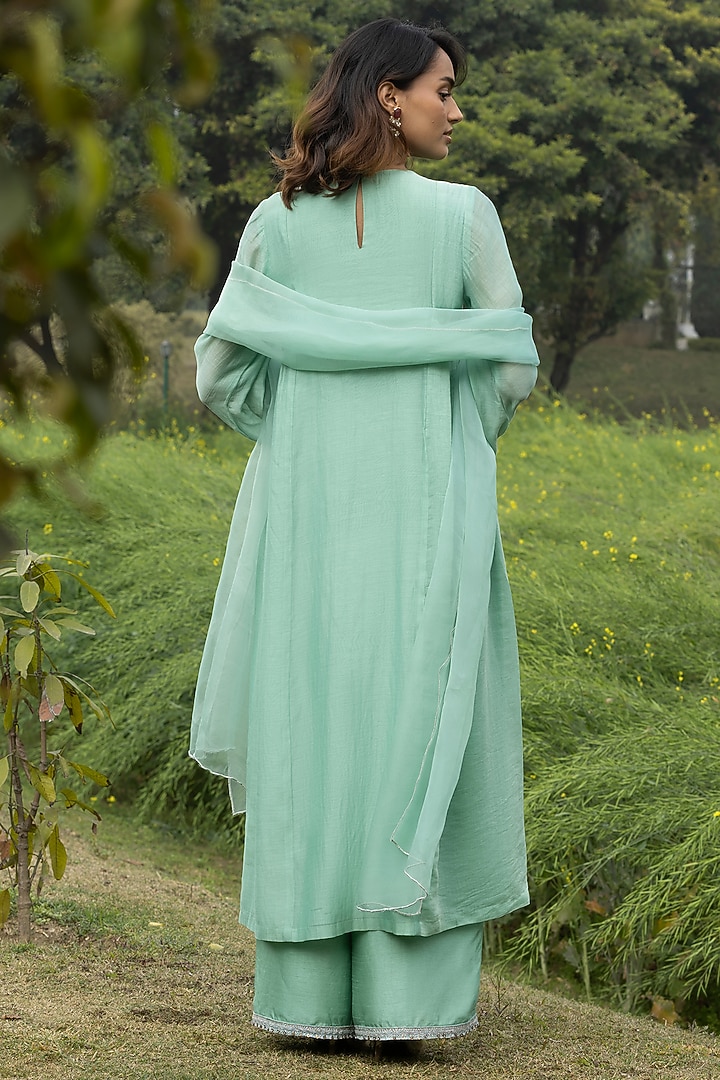 Sea Green Chanderi Hand Embroidered Kurta Set by AMRTA By Guneet Kondal at Pernia's Pop Up Shop