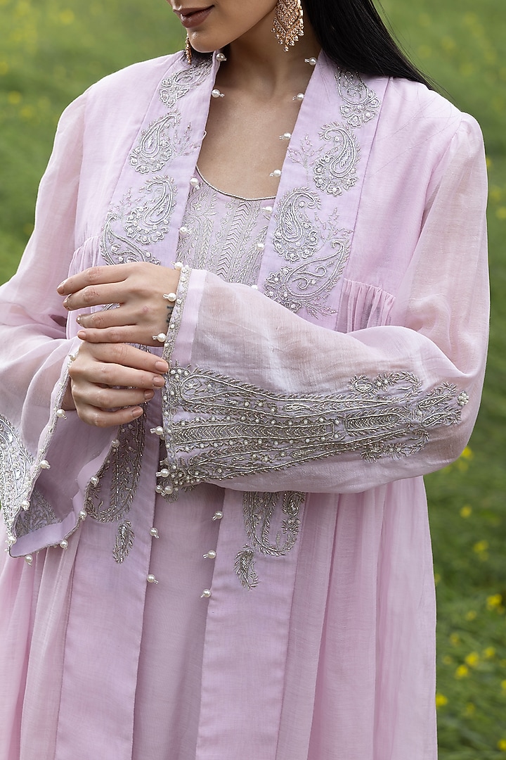 Salmon Pink Pure Chanderi Hand Embroidered Cape Set by AMRTA By Guneet Kondal at Pernia's Pop Up Shop