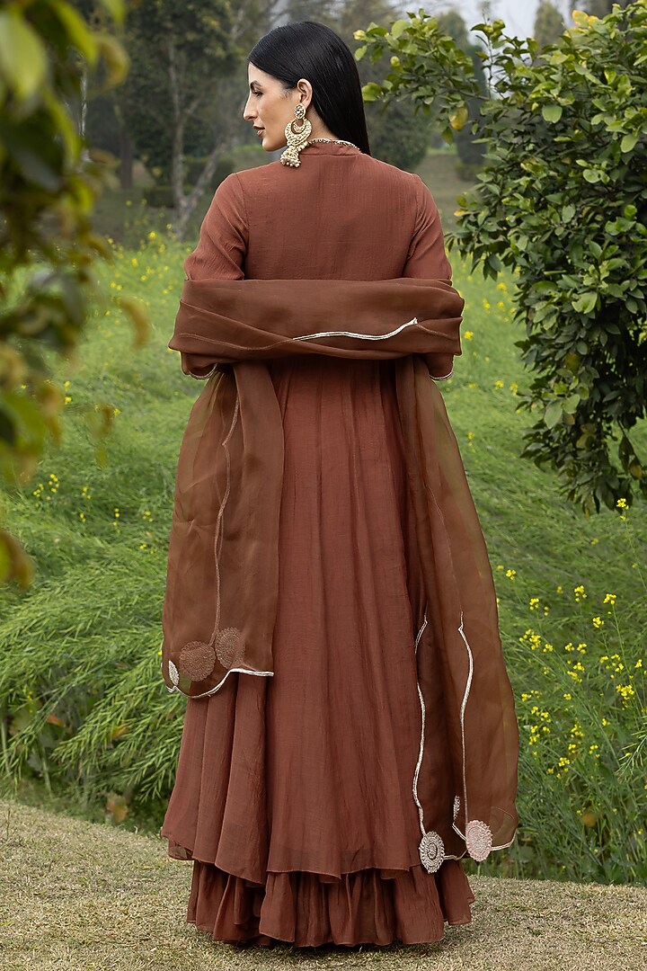 Coco-Colored Chanderi Hand Embroidered Wedding Anarkali Set by AMRTA By Guneet Kondal at Pernia's Pop Up Shop
