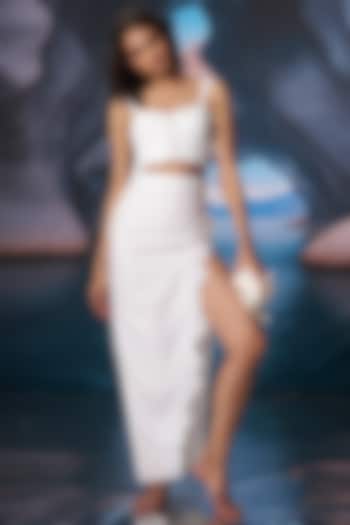 White Linen Co-Ord Set by AMRTA By Guneet Kondal at Pernia's Pop Up Shop