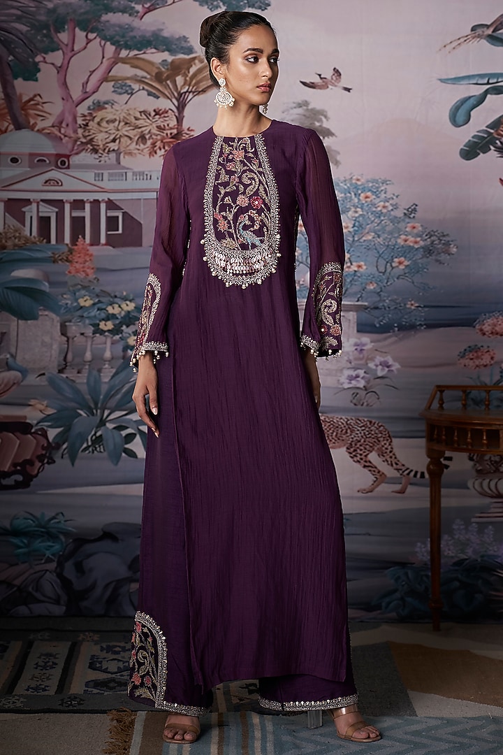Purple Silk Chanderi Embroidered Kurta Set by AMRTA By Guneet Kondal at Pernia's Pop Up Shop