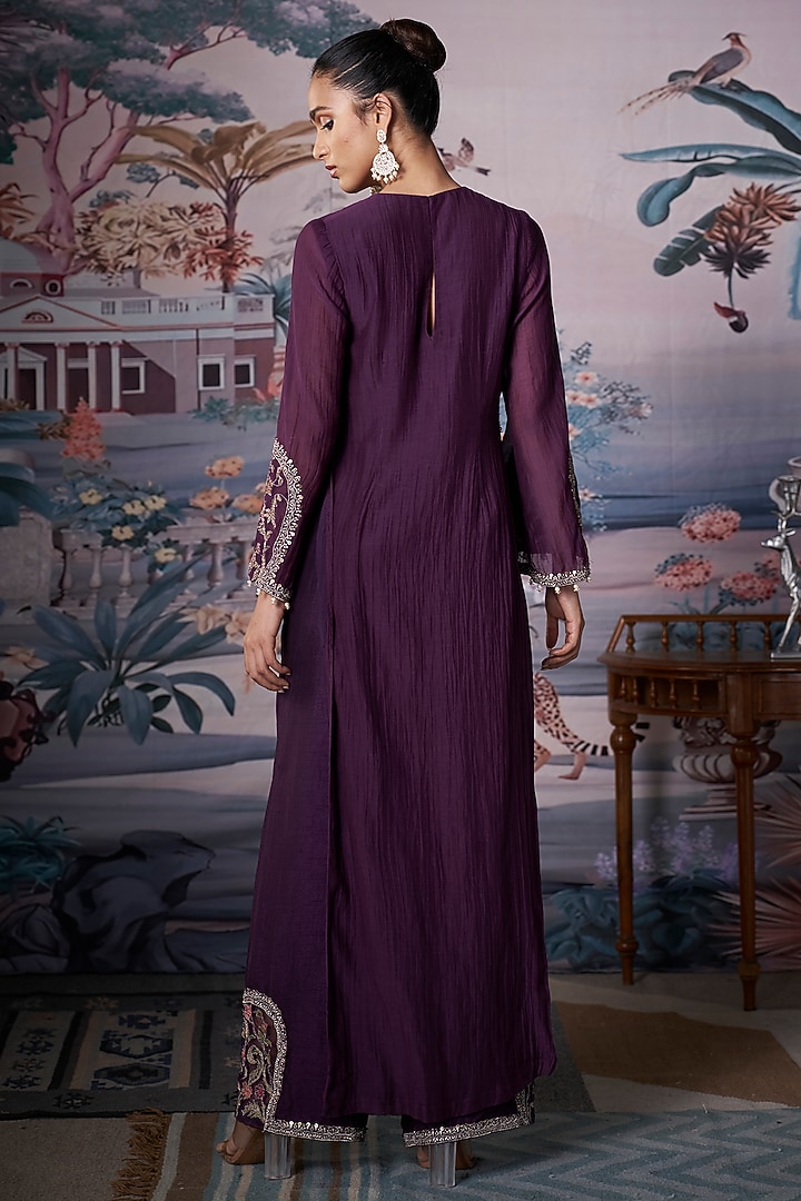 Purple Silk Chanderi Embroidered Kurta Set by AMRTA By Guneet Kondal at Pernia's Pop Up Shop