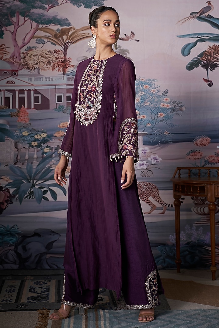 Purple Silk Chanderi Embroidered Kurta Set by AMRTA By Guneet Kondal at Pernia's Pop Up Shop