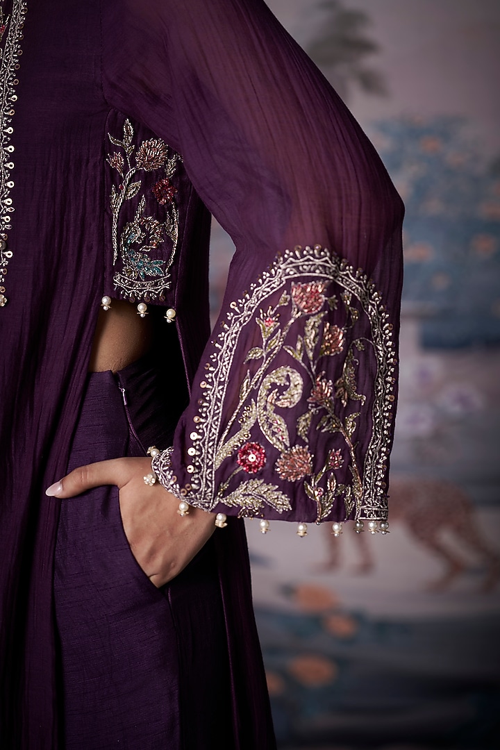 Purple Silk Chanderi Embroidered Kurta Set by AMRTA By Guneet Kondal at Pernia's Pop Up Shop