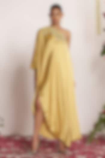Subtle Yellow Satin One-Shoulder Kaftan by AMRTA By Guneet Kondal at Pernia's Pop Up Shop