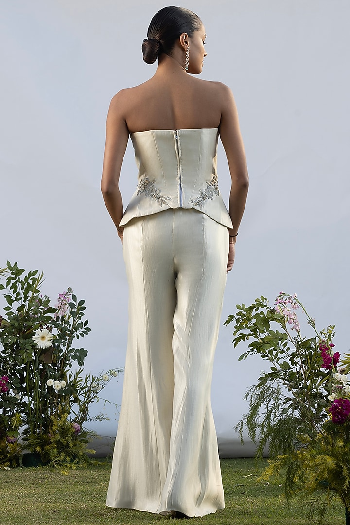 Ivory Banarasi Shimmer Pant Set by AMRTA By Guneet Kondal at Pernia's Pop Up Shop