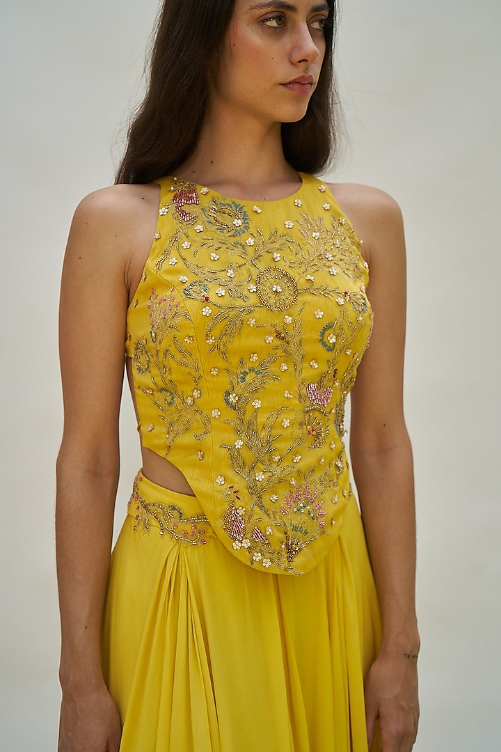 Yellow Viscose Chinon Pleated Skirt Set by AMRTA By Guneet Kondal at Pernia's Pop Up Shop