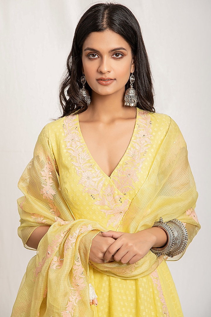 Pale Yellow Embroidered Wedding Anarkali Set by Amrita Thakur at Pernia's Pop Up Shop