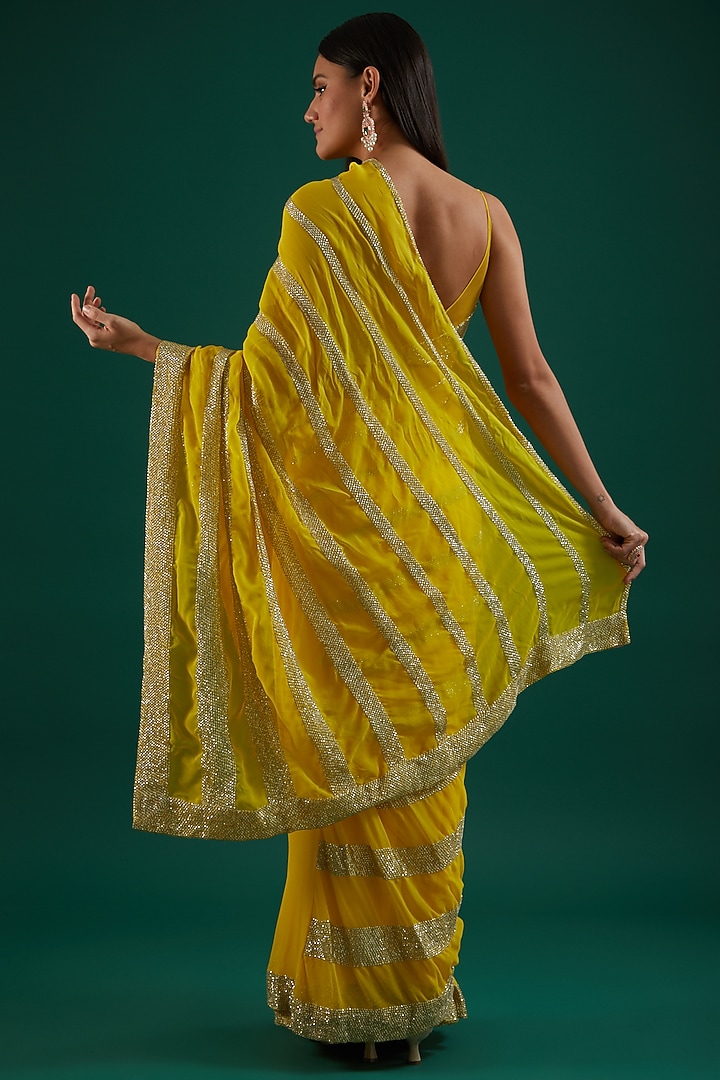 Yellow Embroidered Draped Wedding Saree Set by Amrita Thakur at Pernia's Pop Up Shop