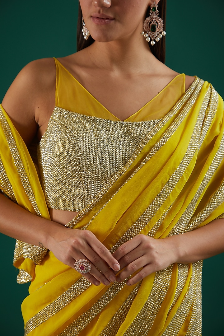 Yellow Embroidered Draped Wedding Saree Set by Amrita Thakur at Pernia's Pop Up Shop