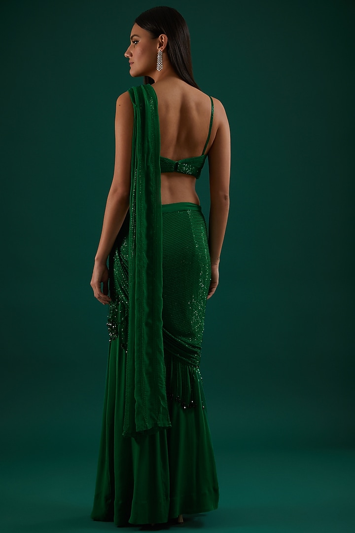 Emerald Green Embroidered Draped Wedding Saree Set by Amrita Thakur at Pernia's Pop Up Shop
