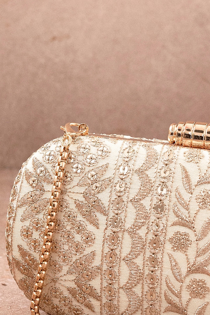 Amyra Butter Gold Buckle Slide