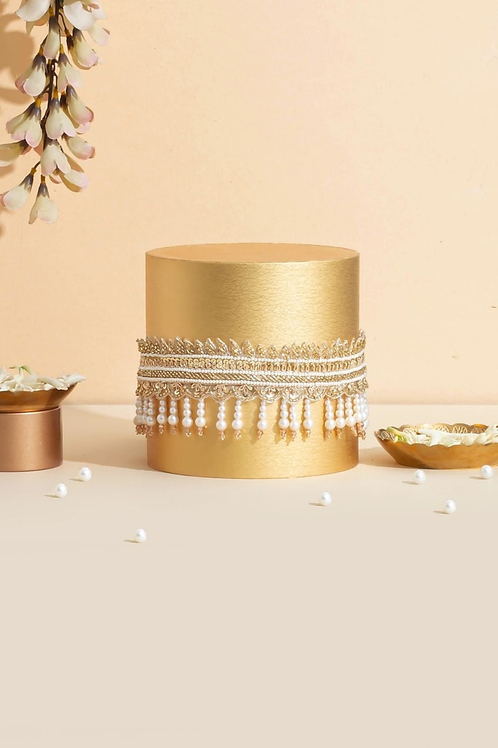 Ivory Chikankari Mukaish Embroidered Waist Belt by AMYRA at Pernia's Pop Up Shop