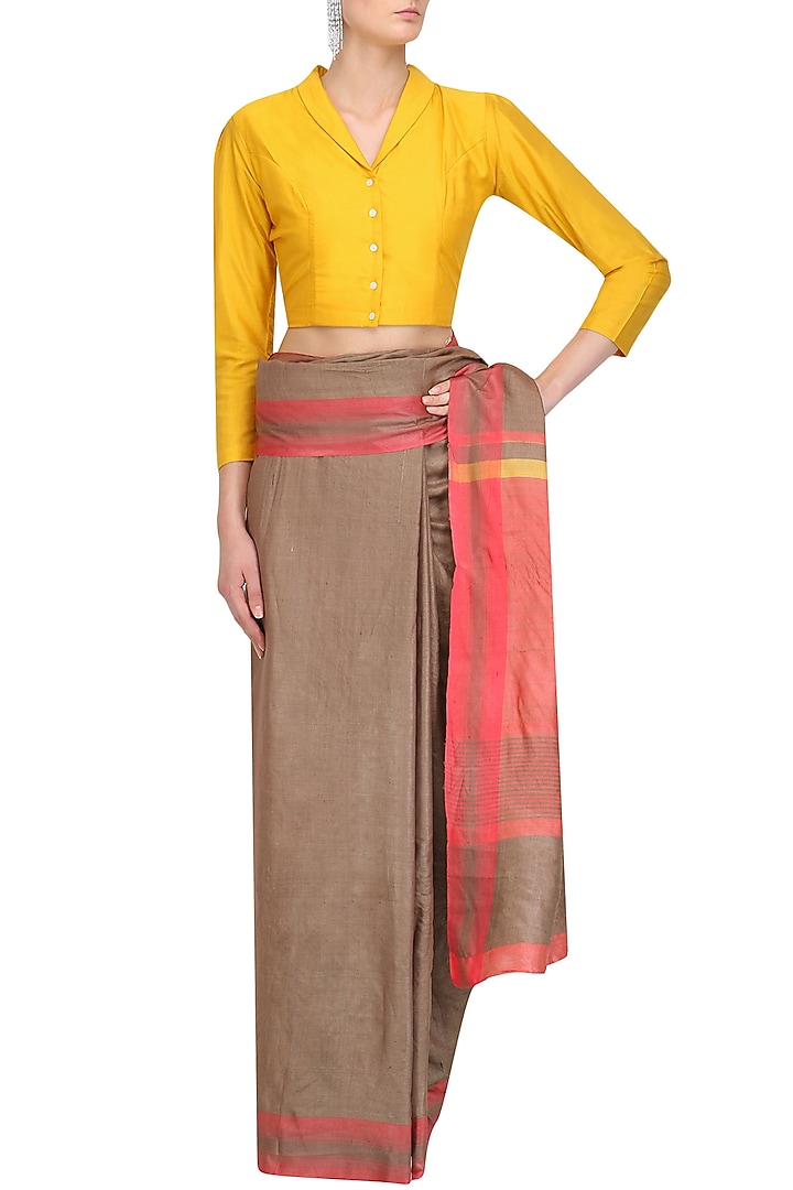 Beige handwoven saree and checkered blouse set available only at Pernia's Pop Up Shop.