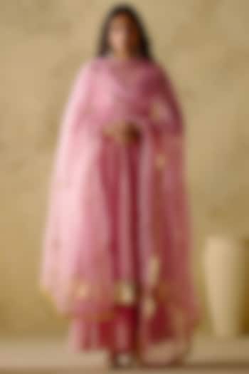 Neon Green Chanderi Silk Hand Embroidered Wedding Anarkali Set by Varun chhabra at Pernia's Pop Up Shop