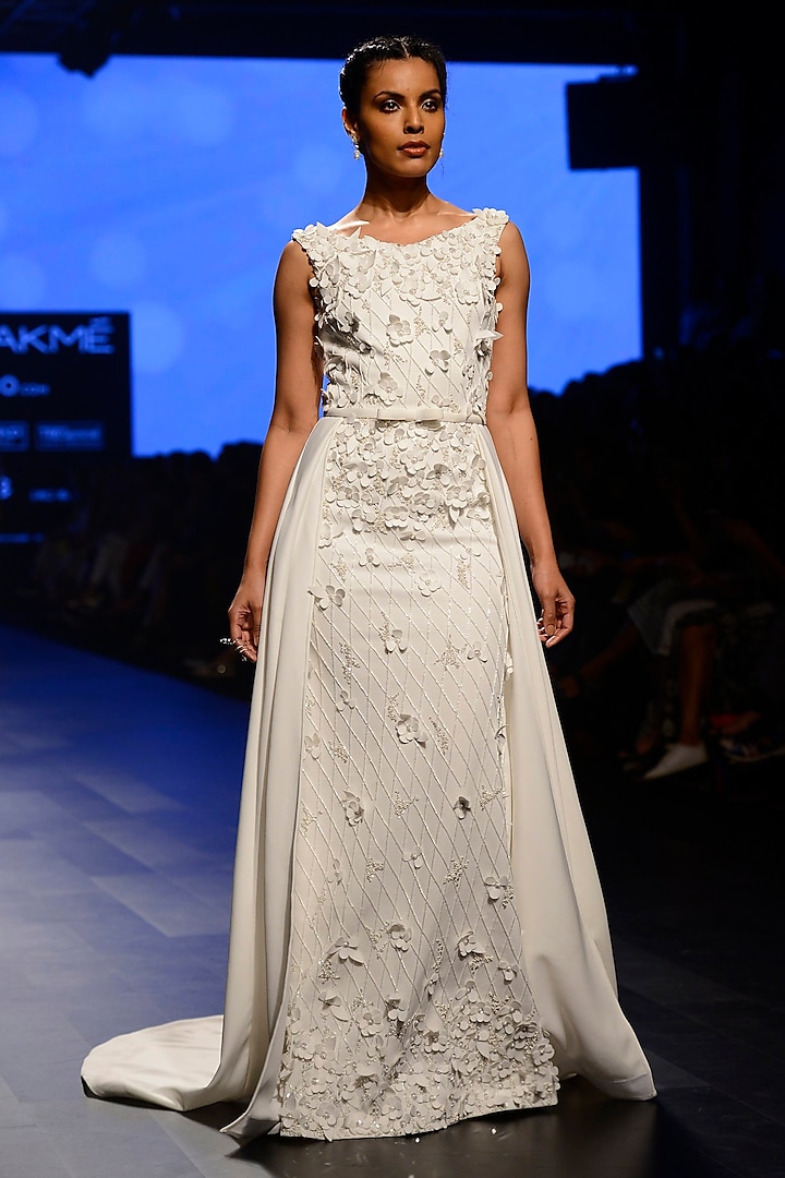 White Floral Embroidered Fish Cut Gown by AMIT GT