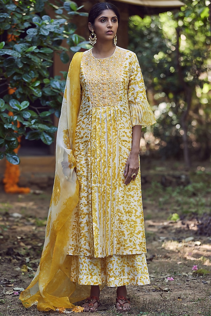 Yellow Silk Chanderi Kurta Set by Amita Gupta Sustainable