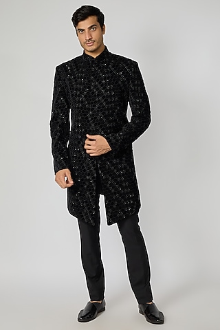 Black Velvet Machine & Hand Embroidered Indo-Western Set by AMIT ARORA