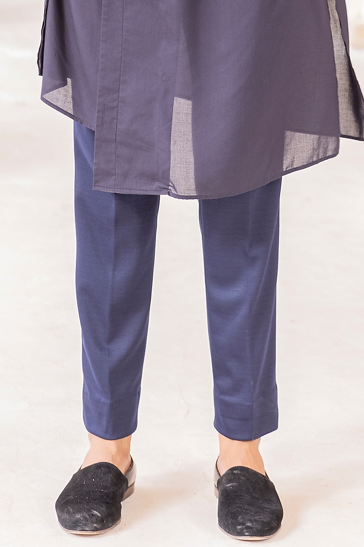 Navy Blue Quilted Knit Zari Embroidered Bundi Jacket Set by AMIT ARORA at Pernia's Pop Up Shop
