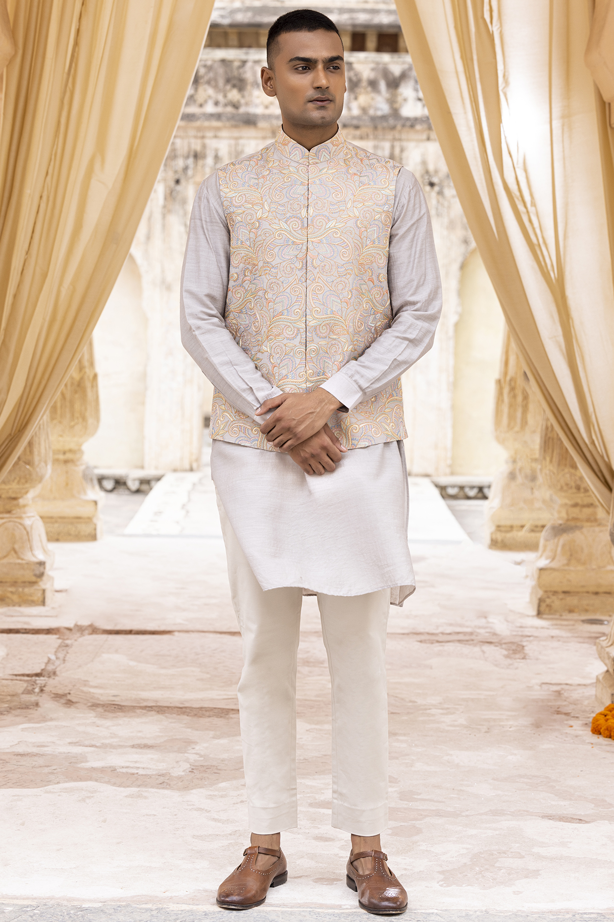 Light Grey Silk Hand Embroidered Bundi Jacket Set by AMIT ARORA