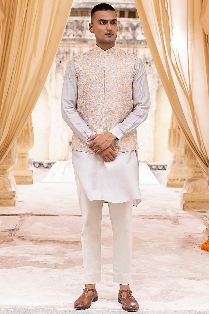 Light Grey Silk Hand Embroidered Bundi Jacket Set by AMIT ARORA
