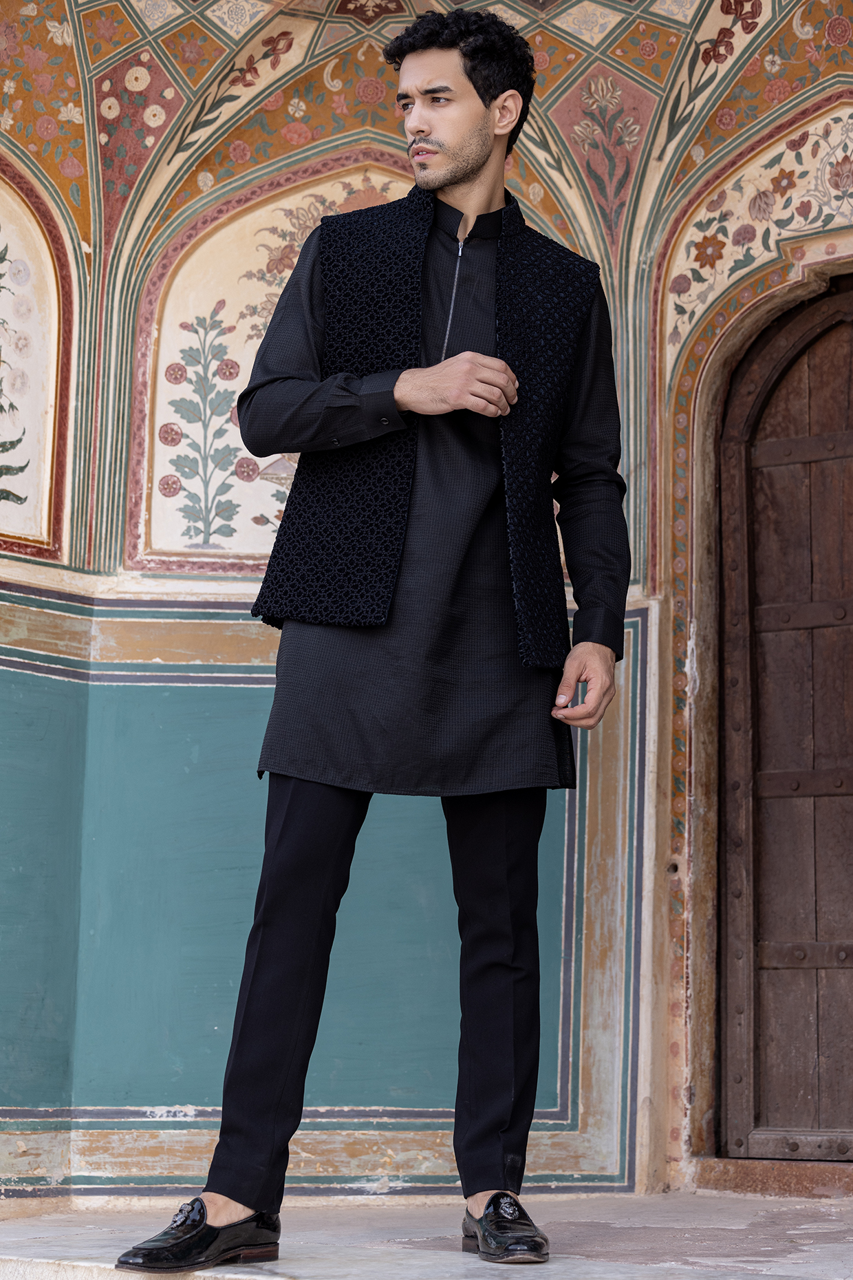 Black Velvet Hand Embroidered Bundi Jacket Set by AMIT ARORA