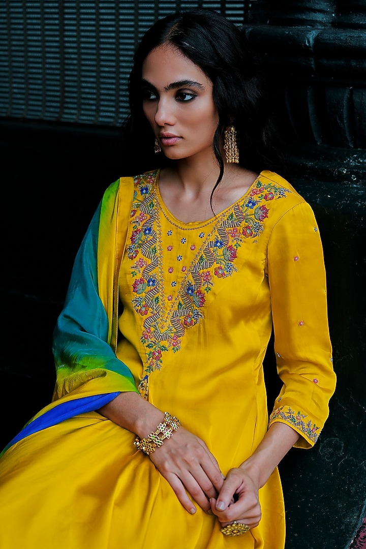 Lemon Yellow Bemberg Satin Hand-Embellished Asymmetrical Kurta Set by ANANTI at Pernia's Pop Up Shop